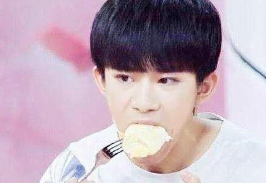 明星的奇葩小吃,揭秘那些令人捧腹的奇葩小吃