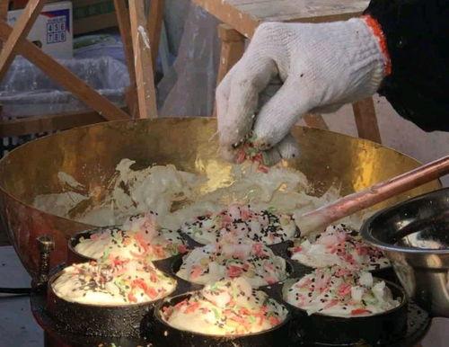 卖麻饼网红,酥脆美味，火遍大江南北的街头小吃传奇