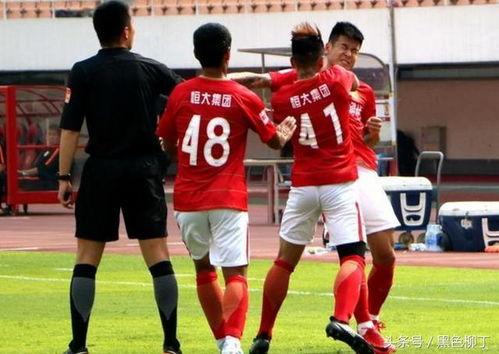 年轻球员爆料视频最新,揭秘赛场背后的青春奋斗与心路历程